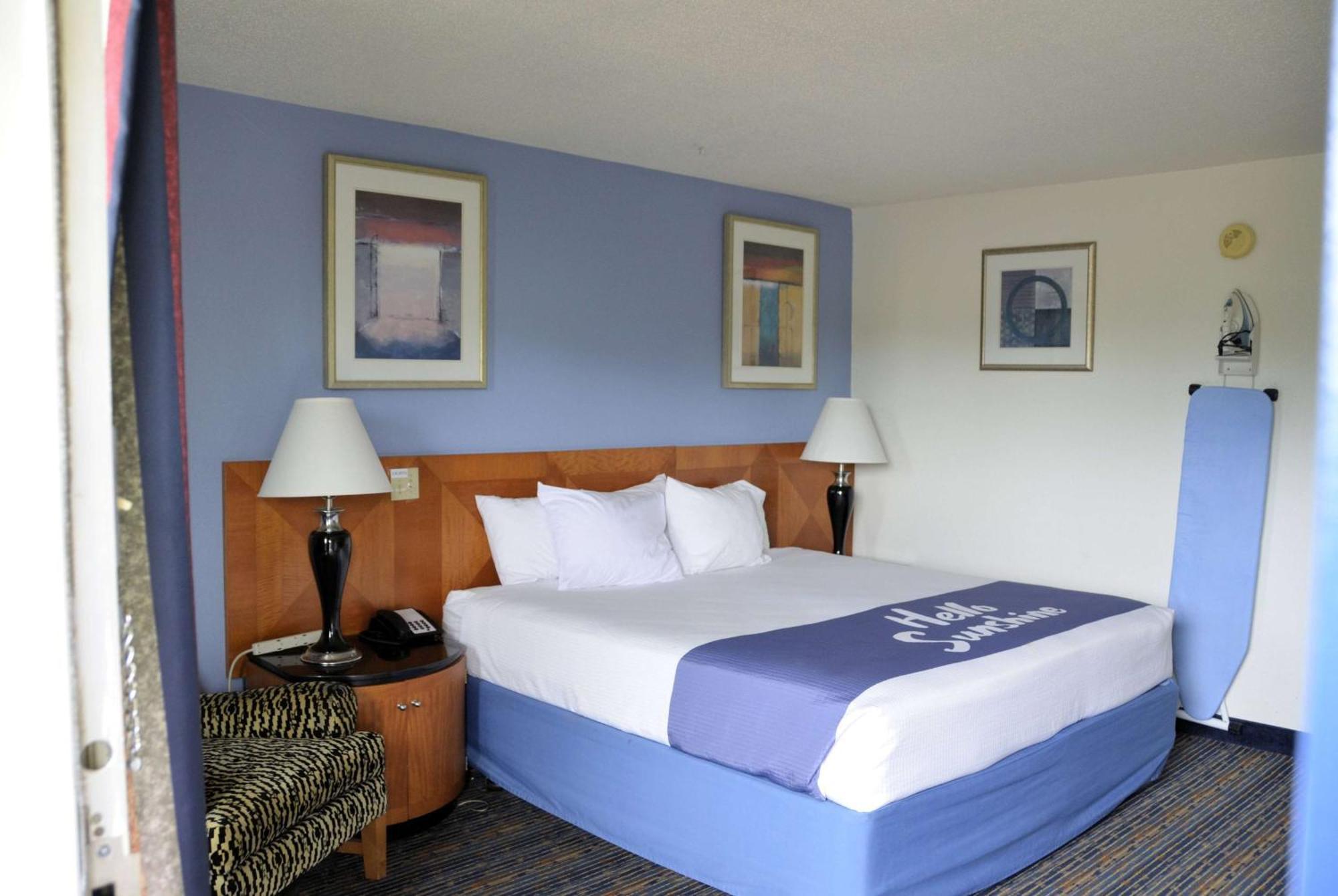 Days Inn By Wyndham Luray Shenandoah Екстериор снимка