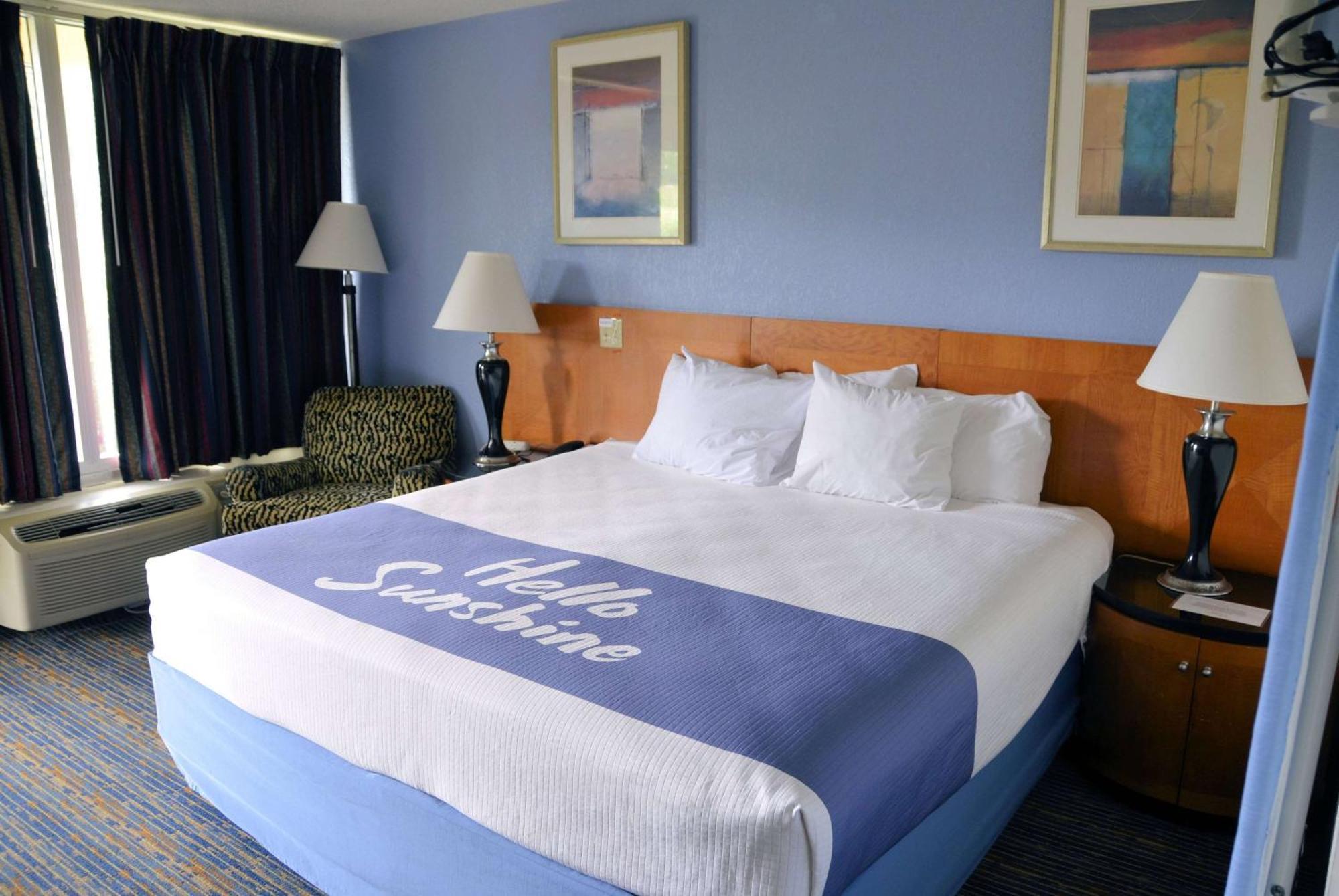 Days Inn By Wyndham Luray Shenandoah Екстериор снимка