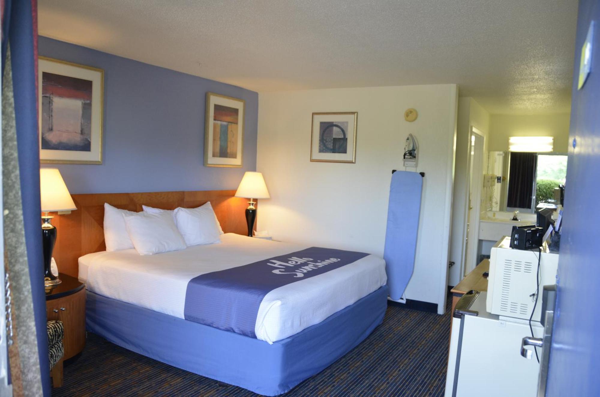 Days Inn By Wyndham Luray Shenandoah Екстериор снимка