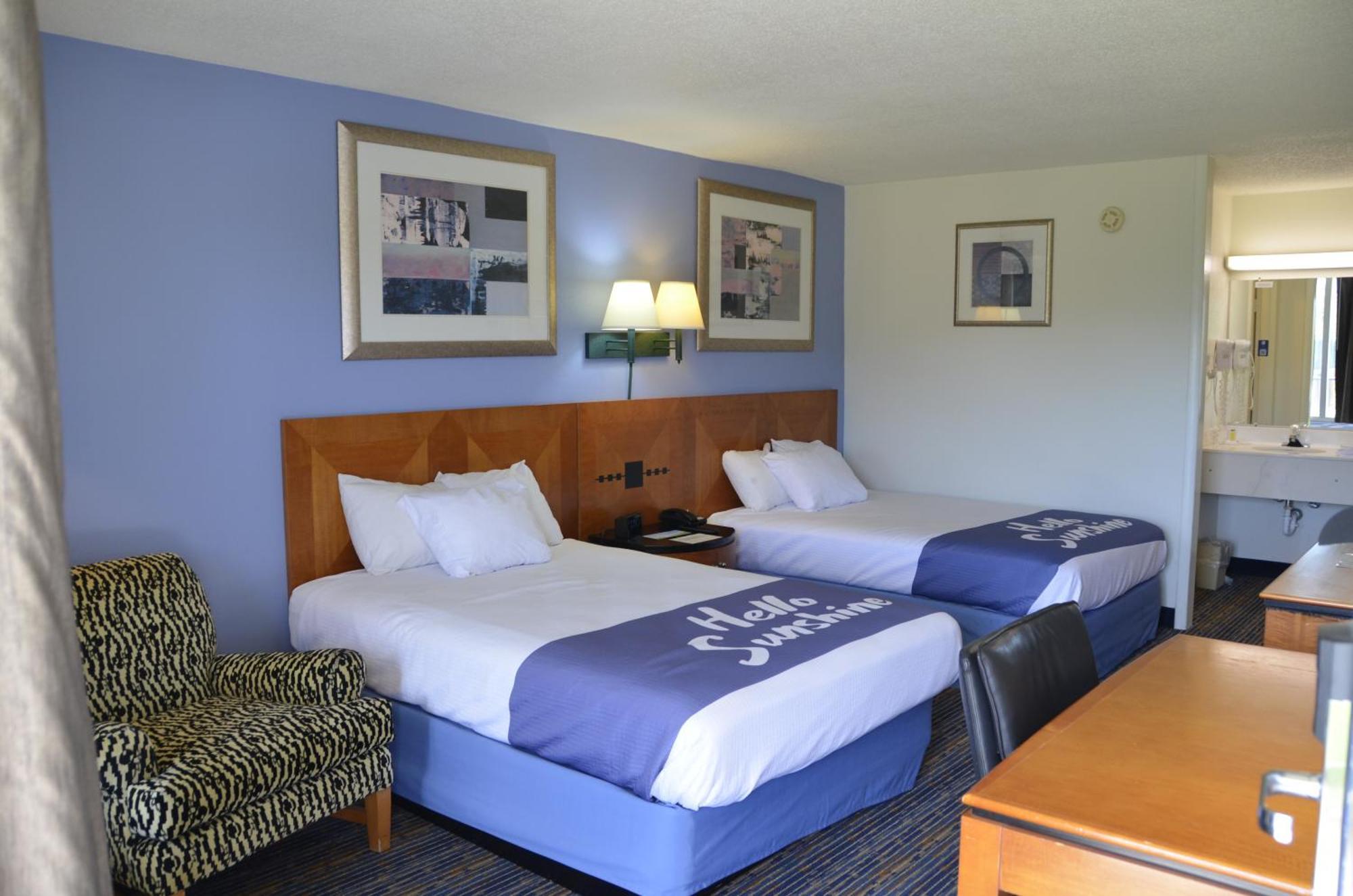 Days Inn By Wyndham Luray Shenandoah Екстериор снимка